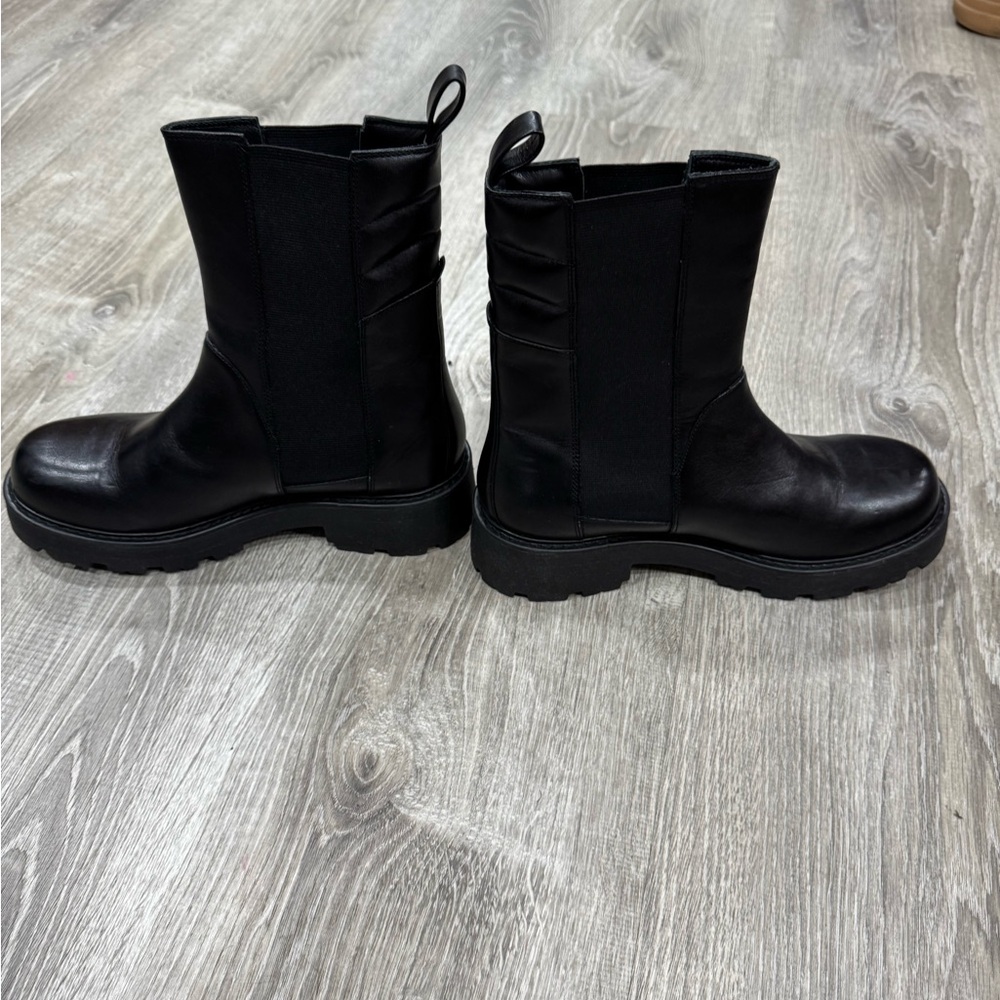 VAGABOND SHOEMAKERS COSMO 2.0 LEATHER CHELSEA BOOT BLACK EU 40 (US WOMEN'S 10) M - Picture 2 of 4